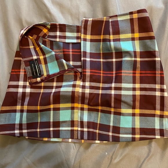 Summer Sale: Urban Outfitters mini skirt - Picture 3 of 4